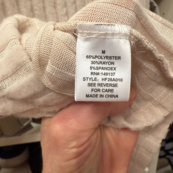 Neutral Ribbed Long Sleeve Top - Picture 6 of 6